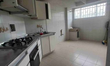 VENDO APARTAMENTO EN UN PRIMER PISO EN EL CONJUNTO RESIDENCIAL EL PRADO.