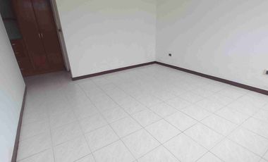 VENDO APARTAMENTO EN UN PRIMER PISO EN EL CONJUNTO RESIDENCIAL EL PRADO.