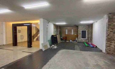 Disewakan Gedung 6,5 Lantai Ex Restoran