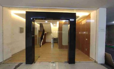 Disewakan Gedung 6,5 Lantai Ex Restoran