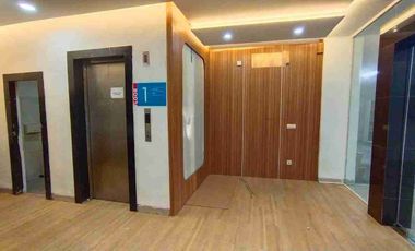 Disewakan Gedung 6,5 Lantai Ex Restoran