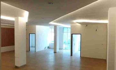 Disewakan Gedung 6,5 Lantai Ex Restoran