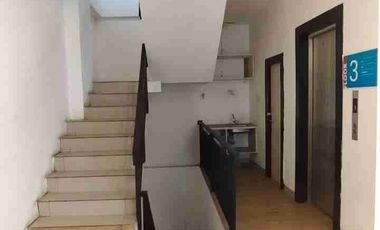 Disewakan Gedung 6,5 Lantai Ex Restoran