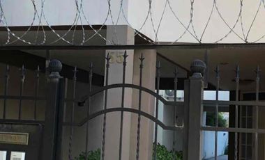 Particular alquila departamento de un dormitorio y dependencias, muy seguro y luminoso, en calle Reconquista 55, altura San Martín al 4000, Neuquén capital.