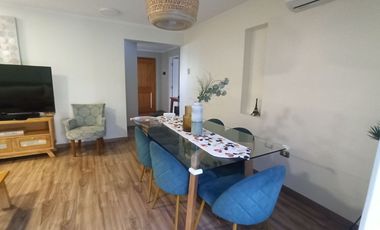 Casa amplia y en excelente estado en Condominio Las Azaleas, con amplio terreno.