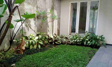 Disewakan / Dijual Rumah Modern Mewah Full Furnish Di Greenwood Golf Araya Malang