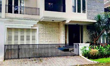 Disewakan / Dijual Rumah Modern Mewah Full Furnish Di Greenwood Golf Araya Malang