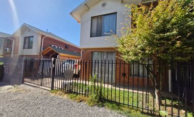 Se vende Cómoda y Acogedora propiedad en sector Jardin del Este , La Florida