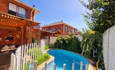 Se vende Cómoda y Acogedora propiedad en sector Jardin del Este , La Florida