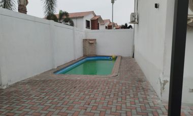 Alquiler de Villa de 4 dormitorios – Vía Salitre Km 13