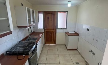 Casa de 3 dormitorio 3 baños en Linares.