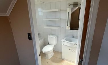 Casa de 3 dormitorio 3 baños en Linares.