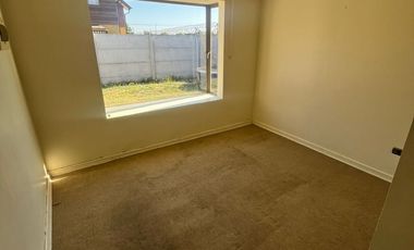 Casa de 3 dormitorio 3 baños en Linares.