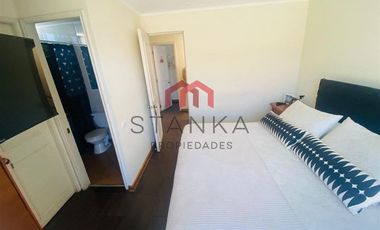 Se Vende Casa en Condominio de 3 Pisos, UF 9.800, Excelente Estado
