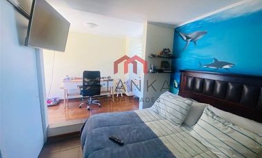 Se Vende Casa en Condominio de 3 Pisos, UF 9.800, Excelente Estado