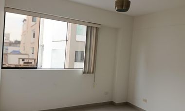 Vendo Flat en Surco