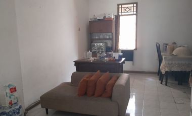 Rumah Perum Burung Kota Cirebon