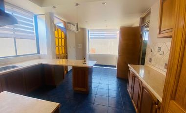 Casa ubicada en exclusivo y tranquilo sector de Jardines del Sur, UF 17.200