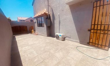 Casa ubicada en exclusivo y tranquilo sector de Jardines del Sur, UF 17.200