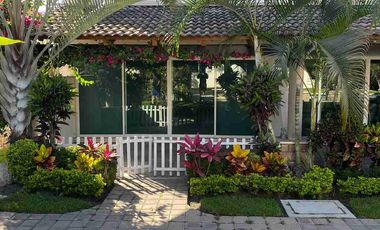 Hermosa casa en Residencial Tulipanes, en el mpio de Emiliano Zapata. Edo de Morelos.