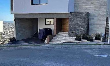 CASA EN VENTA EN CLUB DE GOLF LA LOMA