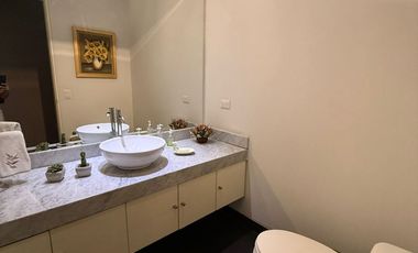 Departamento de 386 m² con Vista a La Calle de 4 Dorm. en La Zona del Golf Los Incas en Surco