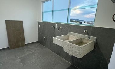 CASA EN VENTA EN VALLE IMPERIAL ZAPOPAN