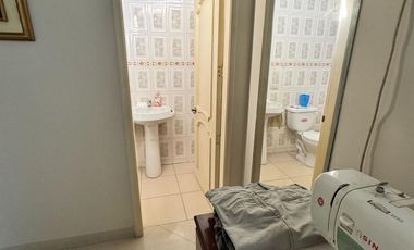 Venta de Casa en Samborondon, 4 Dormitorios