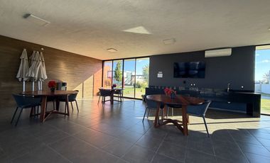 Casa en venta en Valle Imperial coto Maples1