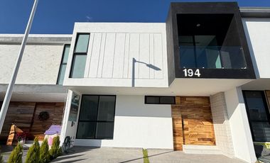 Casa en venta en Valle Imperial coto Maples1