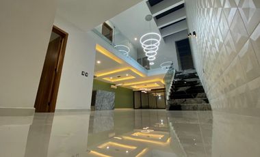 Casa en venta en Valle Imperial coto Maples1