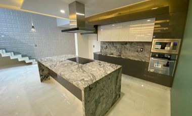 Casa en venta en Valle Imperial coto Maples1