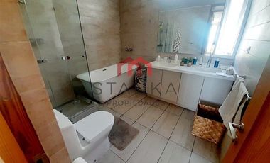 Se vende hermosa y amplia casa en exclusivo sector residencial de Antofagasta, Jardines del sur