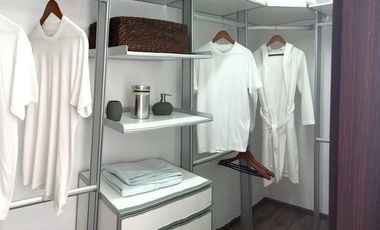 Frente a Cumbres de Santa Fe: 