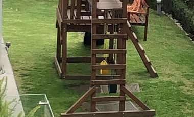 Frente a Cumbres de Santa Fe: 