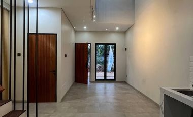 Rumah 2 Lantai Akses Strategis menuju Jaksel dan Tangerang BSD