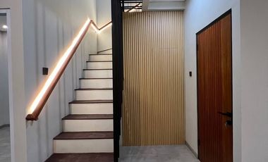 Rumah 2 Lantai Akses Strategis menuju Jaksel dan Tangerang BSD