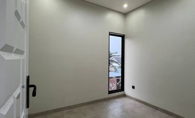 Rumah 2 Lantai Akses Strategis menuju Jaksel dan Tangerang BSD