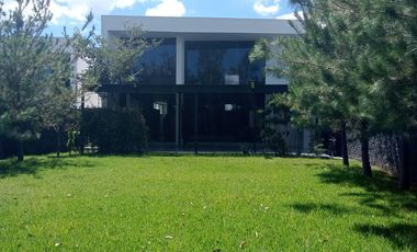 SE RENTA CASA en  El Bosque Country Club