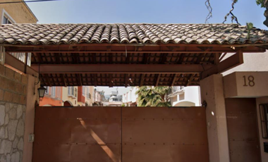 EXCELENTE CASA EN CALLE LA HERA 18 EDO MEX TEPOZOTLAN