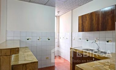 Venta de Propiedad Rentera, 4 departamentos y Local comercial - Ciudadela IETEL, Norte de Guayaquil