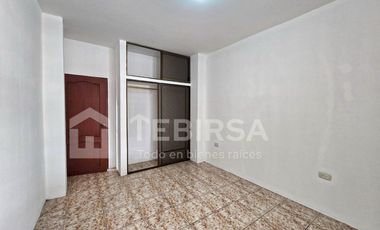 Venta de Propiedad Rentera, 4 departamentos y Local comercial - Ciudadela IETEL, Norte de Guayaquil