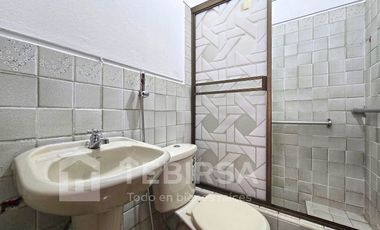 Venta de Propiedad Rentera, 4 departamentos y Local comercial - Ciudadela IETEL, Norte de Guayaquil