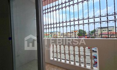 Venta de Propiedad Rentera, 4 departamentos y Local comercial - Ciudadela IETEL, Norte de Guayaquil