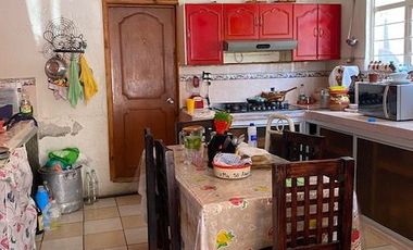 CASA EN ESQUINA EN VENTA EN COLONIA AMPLIACIÓN REFORMA, MUY CERCA DE ESTEBAN DE ANTUÑANO Y ZAVALETA, PUEBLA