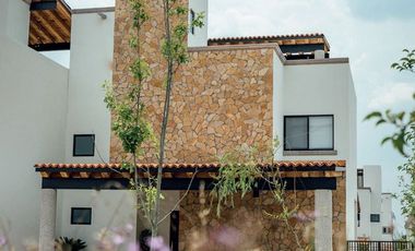 Casa nueva en privada con vigilancia en San Miguel de Allende