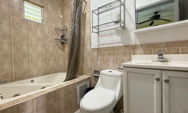 CASA EN VENTA EN FRACCIONAMIENTO LOMAS DE COCOYOC MORELOS