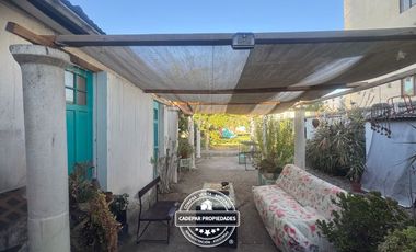 VENDE AMPLIA CASA EN PROVIDENCIA