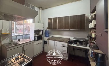 VENDE AMPLIA CASA EN PROVIDENCIA