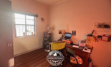 VENDE AMPLIA CASA EN PROVIDENCIA